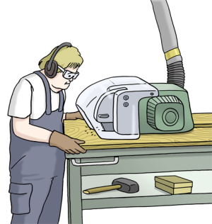 Das Bild zeigt eine Person, die an einer Holzbearbeitungsmaschine arbeitet.